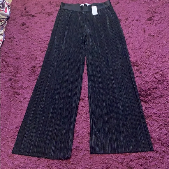 Jaclyn Smith Pants - NWT Black Palazzo pants